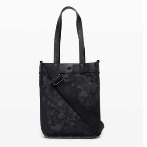 LULULEMON NOW AND ALWAYS TOTE 8L ONLINE ONLY EDITION